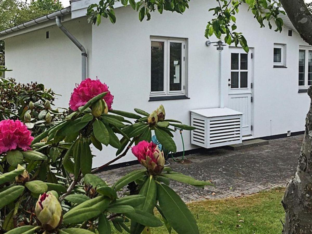 4 Person Holiday Home In Dronningm Lle Dronningmølle Exterior foto